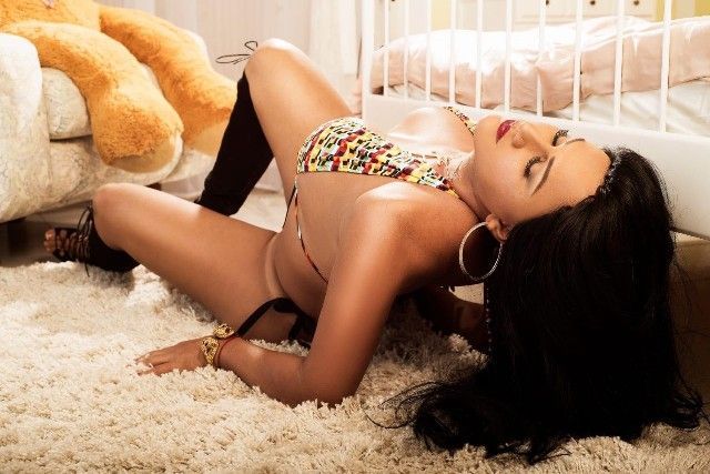 Graciely Munis Uma explosão de desejos • Dote XXL Acompanhante travesti – Chegou na cidade, novidade disponível.