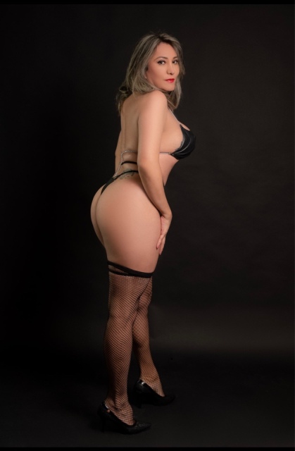 Micheli Mello 1ª vez em Portugal! Recém-chegada, sou uma loira encantadora e delicada Acompanhante travesti
