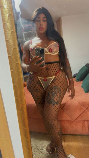 Negra de África Top Travesti – Primeira vez na cidade – Uma experiência única de charme, conexão e momentos inesquecíveis.