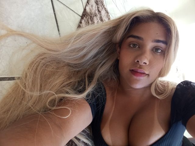Pamela Loira Novidade em Portugal Delícia na boca… irresistível Acompanhante travesti – momentos íntimos e exclusivos