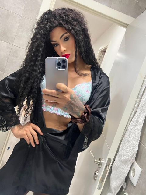Janinne Rios Pantera negra Alta e imponente, gosto de comandar e provocar
